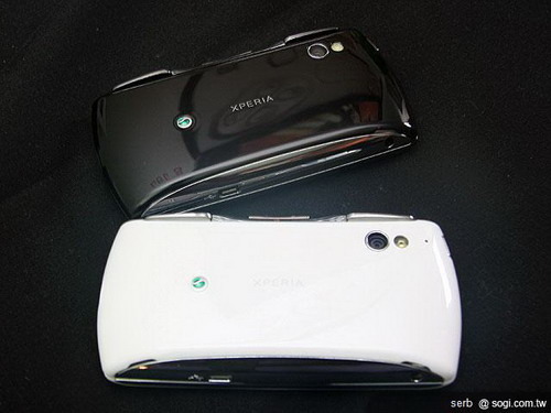 索爱PSP游戏手机中文版开卖 售价4200元_国